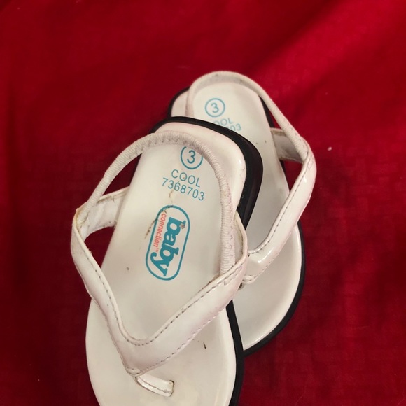 Baby Connection White Sandals - Picture 3 of 5